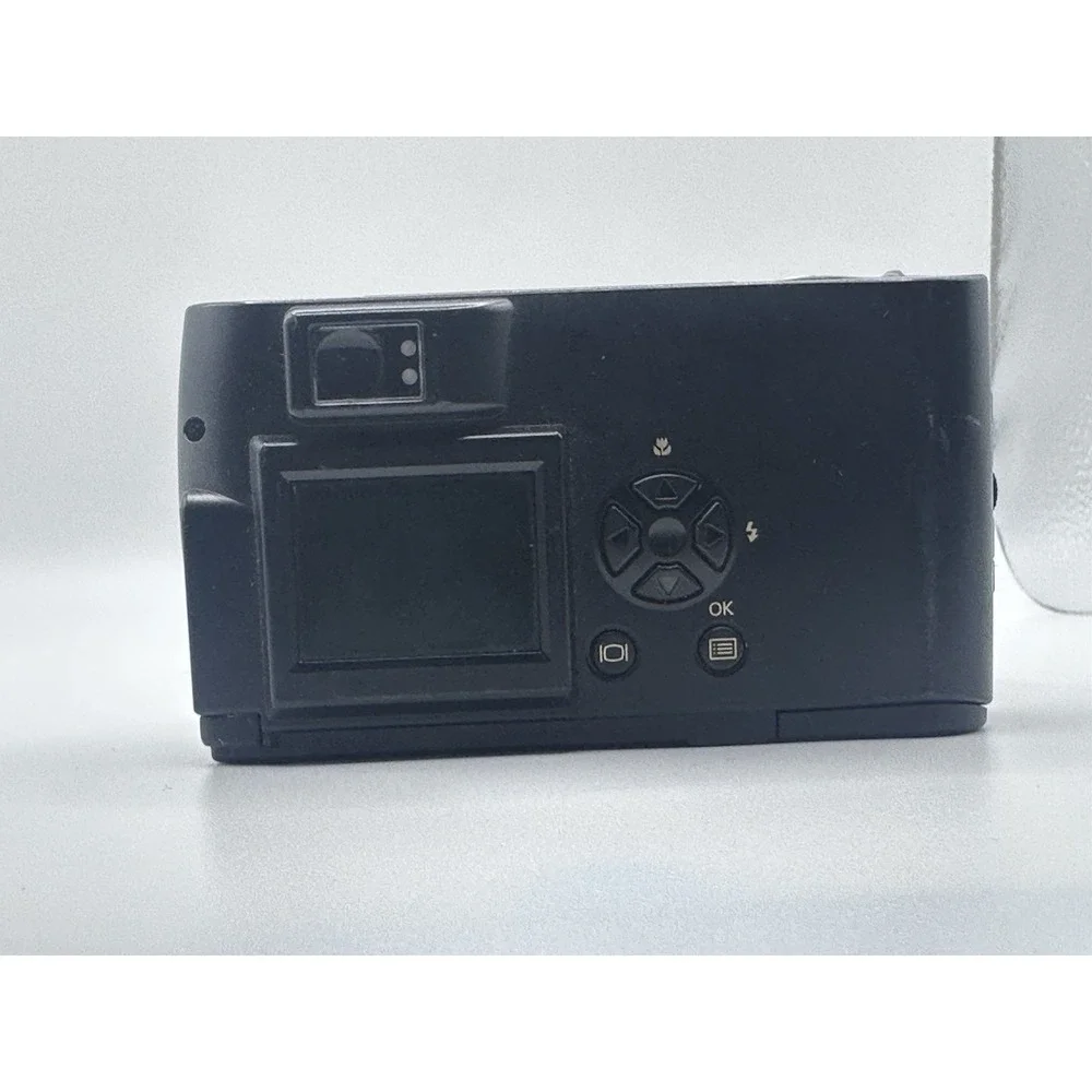 Olympus Camedia D-150 Zoom 1.3MP Digital Camera Untested For Parts / repair